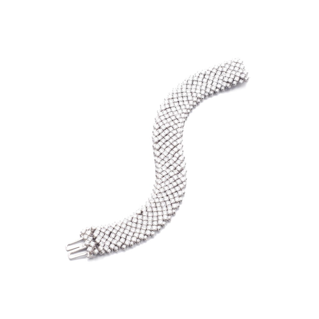 View full screen - View 1 of Lot 924. Diamond bracelet.