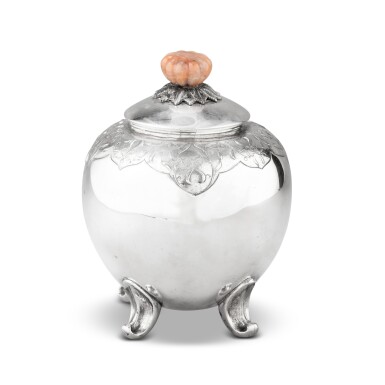 View full screen - View 1 of Lot 357. A large Italian silver covered sugar bowl, Buccellati, Milan, modern | Grand sucrier couvert en argent par Buccellati, Milan, moderne.