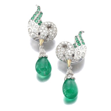 View full screen - View 1 of Lot 627. René Boivin | Pair of emerald and diamond ear clips, circa 1955 | René Boivin | 祖母綠配鑽石耳環一對,約1955年.