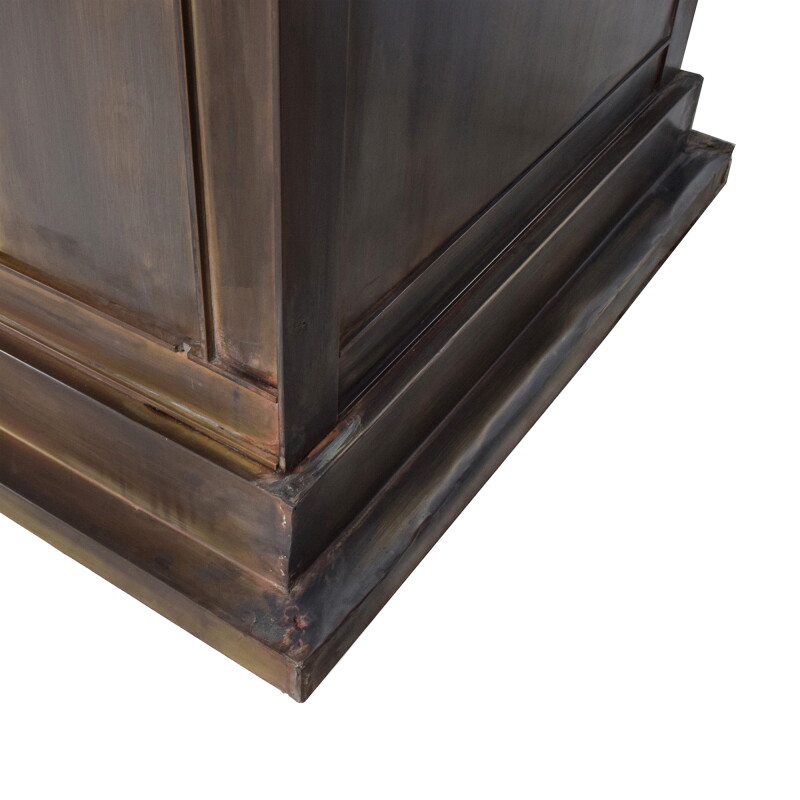 Cover image 0