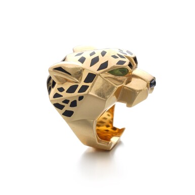 View full screen - View 1 of Lot 881. Enamel, onyx and Peridot Ring, 'Panthère'.