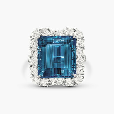 View full screen - View 1 of Lot 1381. Aquamarine and Diamond Ring | 12.96克拉 海藍寶 配 鑽石 戒指.