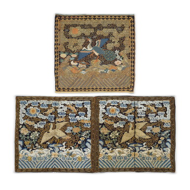 View full screen - View 1 of Lot 260. A silk kesi civil rank badge, Qing dynasty, 19th century| 清十九世紀 緙絲文七品補子 及 刺繡文七品補子兩件.
