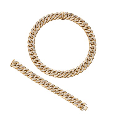 View full screen - View 1 of Lot 98. Demi-parure or et diamants | Gold and diamond demi-parure.