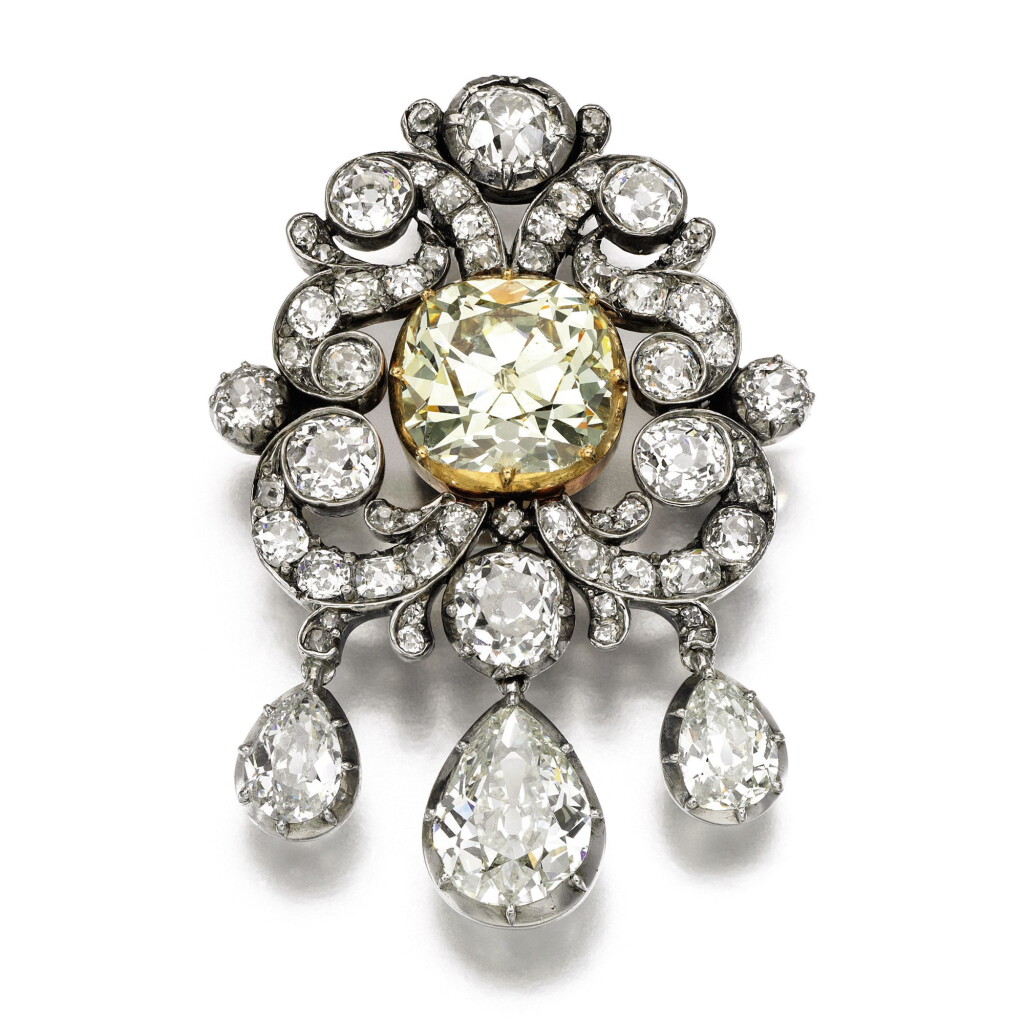 View full screen - View 1 of Lot 343. The 'Banks diamond' pendant/brooch, late 18th century and later.