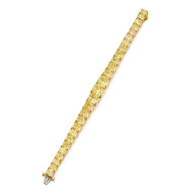 View full screen - View 1 of Lot 556. Fancy Yellow diamond bracelet | 彩黃色鑽石手鏈.