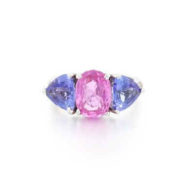 View full screen - View 1 of Lot 871. Bague saphir rose et tanzanites | Pink sapphire and tanzanite ring.