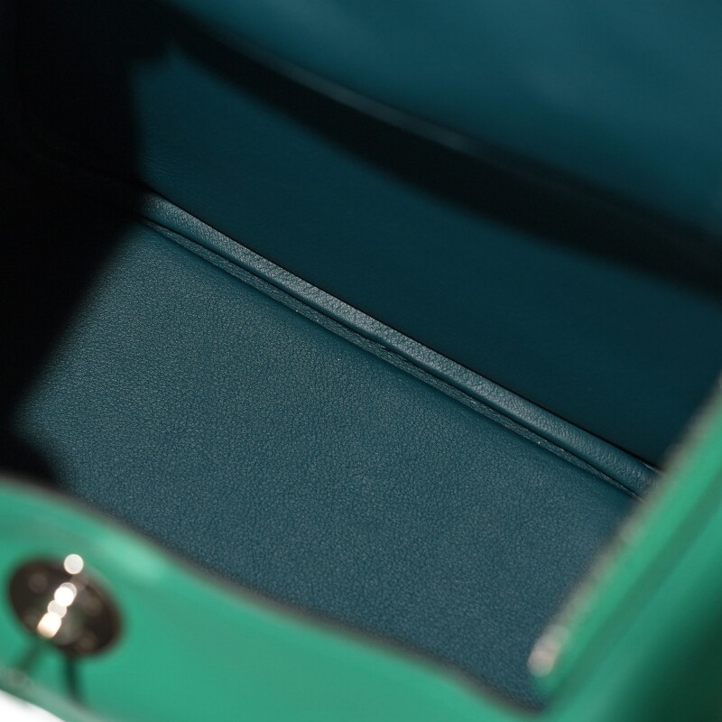Cover image 0