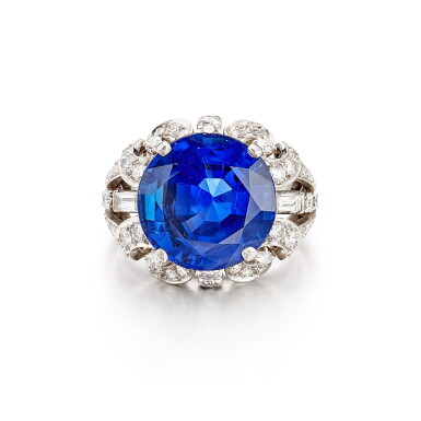 View full screen - View 1 of Lot 1740. Sapphire and Diamond Ring | 10.00克拉 天然「緬甸」藍寶石 配 鑽石 戒指.
