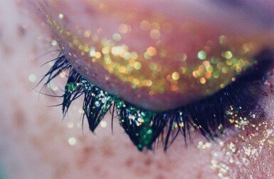 View full screen - View 1 of Lot 877. Yellow Sparkle.