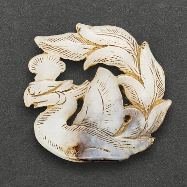 View full screen - View 1 of Lot 537. A WHITE JADE 'PHOENIX' PENDANT PROBABLY TANG DYNASTY | 或唐 白玉鳳珮.