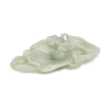 View full screen - View 1 of Lot 267. A celadon jade 'lotus pond' washer, Qing dynasty, 19th century | 清十九世紀 青玉荷塘鴛鴦筆舔.