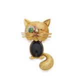 GOLD, ONYX, EMERALD AND DIAMOND CLIP-BROOCH, VAN CLEEF & ARPELS, FRANCE