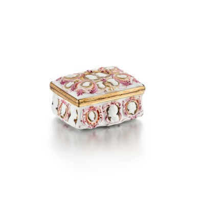 View full screen - View 1 of Lot 338. A Doccia porcelain silver-gilt-mounted snuff box, circa 1750.