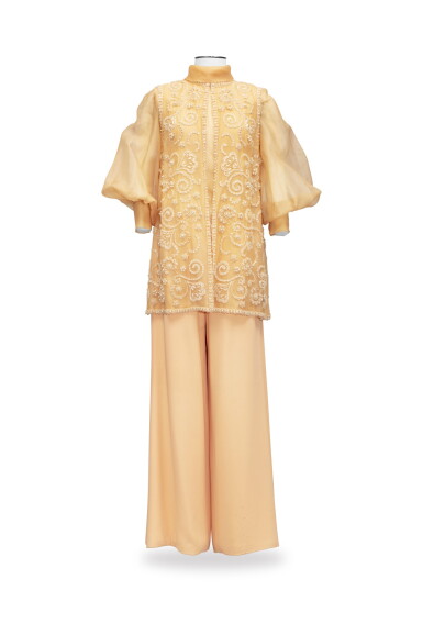 View full screen - View 1 of Lot 11. Lancetti, Haute Couture, circa 1969, Crepe sleeveless jacket, organza blouse, and crepe wide pants | Veste sans manches en crêpe, blouse en organza, pantalon en crêpe.