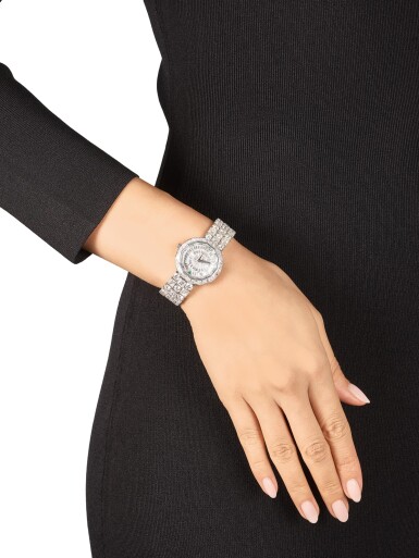 View full screen - View 1 of Lot 1032. 'Superstar' Reference GSS30WD, Limited Edition White Gold and Diamond-Set Wristwatch | 格拉夫| SUPERSTAR編號GSS30WD,限量版白金鑲鑽石腕表,約2010年製.