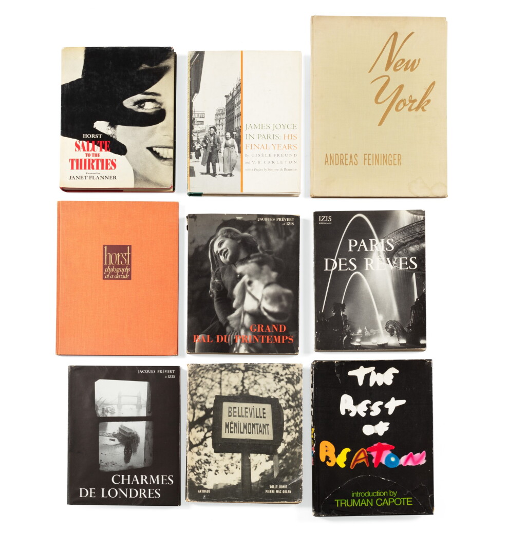 View full screen - View 1 of Lot 427. 15 ouvrages sur Richard Avedon, Cecil Beaton, Walker Evans, Gisèle Freund, Willy Ronis, etc..