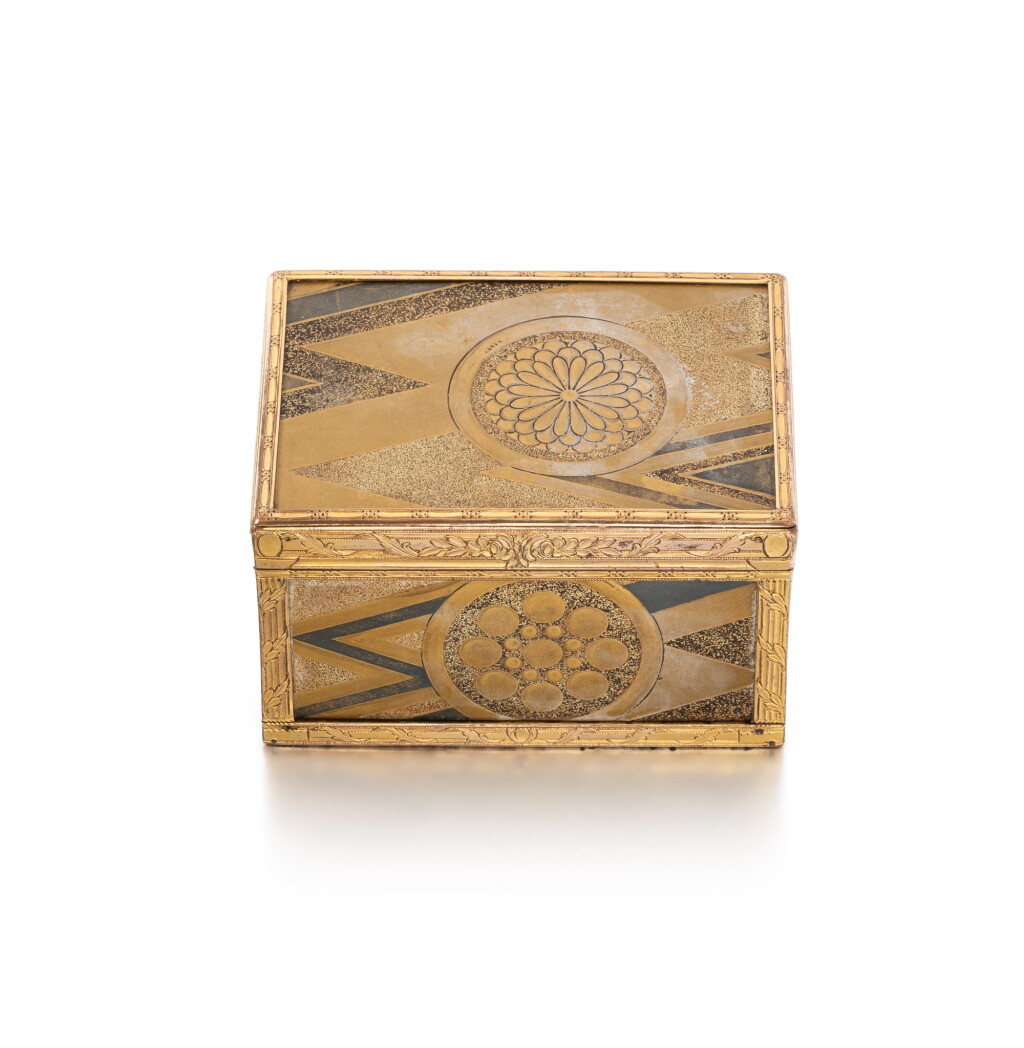 View full screen - View 1 of Lot 1187. A gilt-metal mounted lacquer snuff box, French, 19th century in earlier taste.