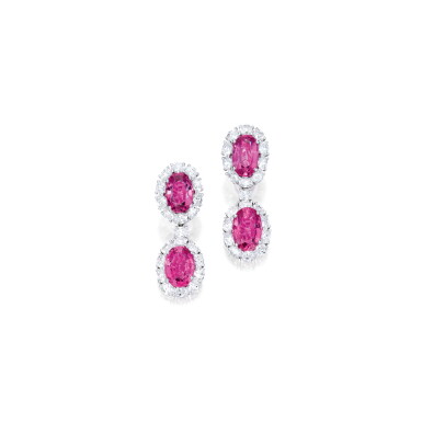 View full screen - View 1 of Lot 402. PAIR OF PINK SAPPHIRE AND DIAMOND PENDANT-EARCLIPS | 粉紅色剛玉配鑽石吊耳環一對.