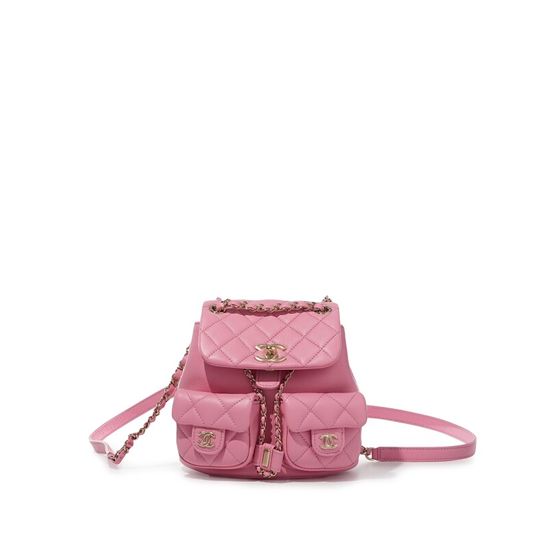 channel mini backpack Chanel Black Quilted Caviar Classic minor interior creasing. Chanel // 2023 Quilted Leather