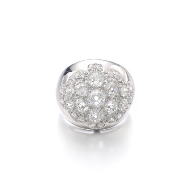View full screen - View 1 of Lot 1003. Diamond ring, 'Bague Boule'.