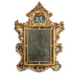 Miroir en bois doré et verre, travail italien, Venise, vers 1740
