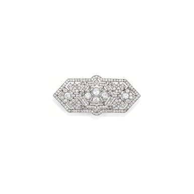 View full screen - View 1 of Lot 234. BROCHE DIAMANTS, VERS 1930 | DIAMOND BROOCH, 1930S.