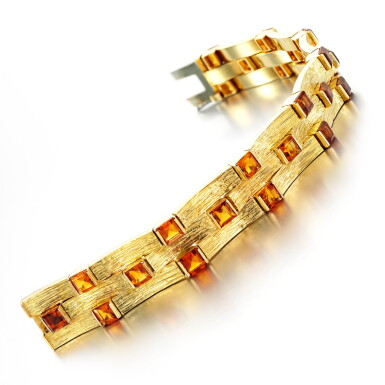 View full screen - View 1 of Lot 147. Citrine bracelet, 1970s.