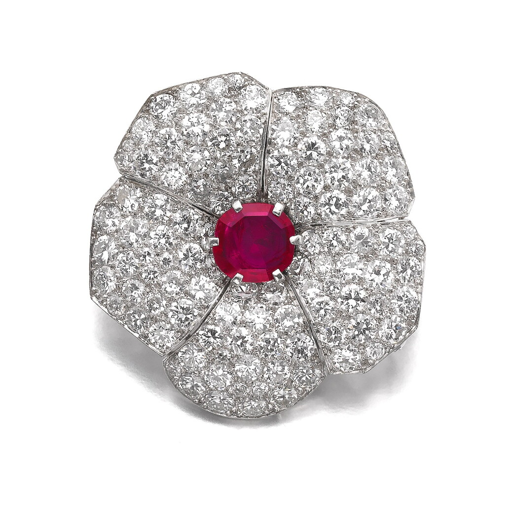 View full screen - View 1 of Lot 601. Cartier | Ruby and diamond brooch, circa 1937 | 卡地亞 | 紅寶石配鑽石別針, 約1937年.