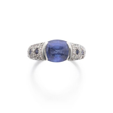 View full screen - View 1 of Lot 307. Sapphire and diamond ring, 'Panthère' | 卡地亞 藍寶石及鑽石 'Panthère' 戒指.