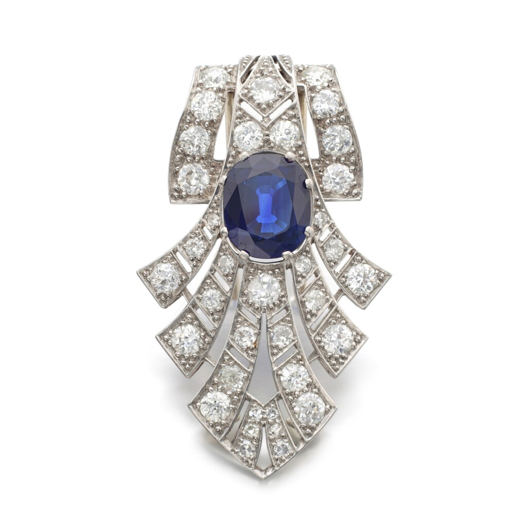 View full screen - View 1 of Lot 814. Sapphire and diamond brooch.