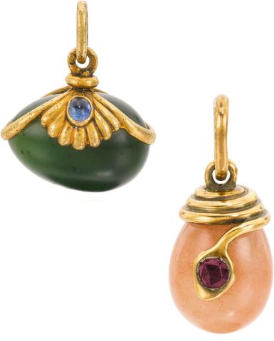 View full screen - View 1 of Lot 340. TWO FABERGÉ JEWELLED GOLD AND HARDSTONE EGG PENDANTS, ONE WORKMASTER EDUARD SCHRAMM, THE OTHER ERIK KOLLIN, ST PETERSBURG, CIRCA 1890.