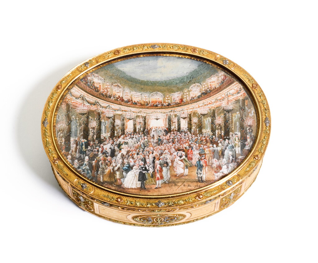 View full screen - View 1 of Lot 155. A four-colour gold boîte-à-miniature, Arthur Goossens, Paris, 1847-1863.