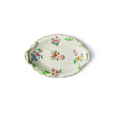 View full screen - View 1 of Lot 233. A Worcester 'Blind Earl' Small Two-Handled Spoon Tray, Circa 1770.