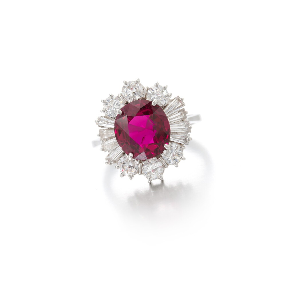 View full screen - View 1 of Lot 107. Ruby and diamond ring (Anello con rubino e diamanti).