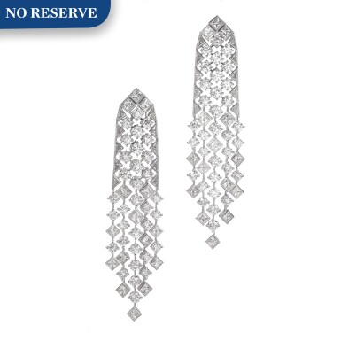 View full screen - View 1 of Lot 638. Graff | Pair of diamond pendent earrings, 'Snowfall' | 格拉夫 | 鑽石「Snowfall」耳墜一對.