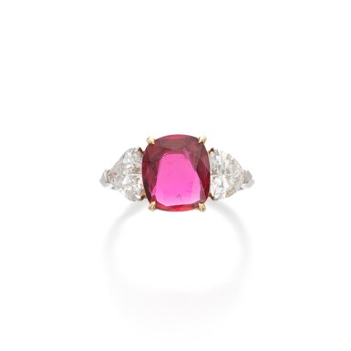 View full screen - View 1 of Lot 826. Ruby and diamond ring.