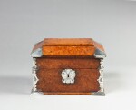 Coffret en loupe d’amboine et argent, Inde, début du XVIIIe siècle, peut-être Batavian