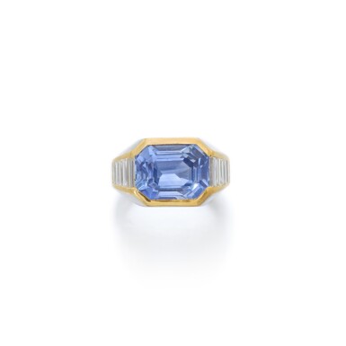 View full screen - View 1 of Lot 950. Sapphire and diamond ring.