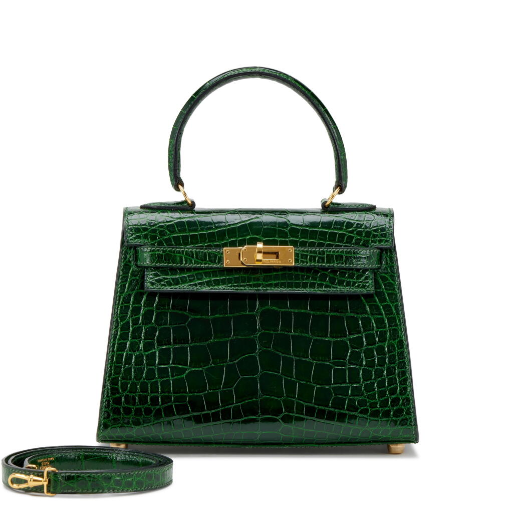 View full screen - View 1 of Lot 26. Vert Emerald Shiny Alligator Mini Kelly 20 I Gold Hardware, 1998.