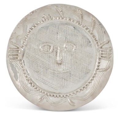 View full screen - View 1 of Lot 328. Visage aux mains.