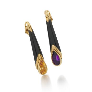 View full screen - View 1 of Lot 119. Pair of onyx, amethyst and citrine quartz pendant ear clips |Paio di orecchini pendenti in onice, ametista, quarzo citrino.