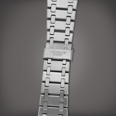 View full screen - View 1 of Lot 96. Royal Oak 'A-Series', Reference 5402 | A stainless steel bracelet | Circa 1973.