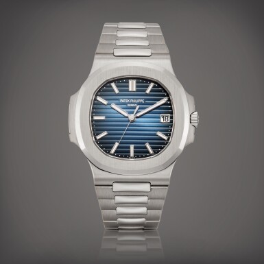 View full screen - View 1 of Lot 2132. Nautilus, Reference 5811 | A white gold bracelet watch with date, Circa 2022 | 百達翡麗 | NAUTILUS 型號5811 | 白金鏈帶腕錶,備日期顯示,約2022年製.