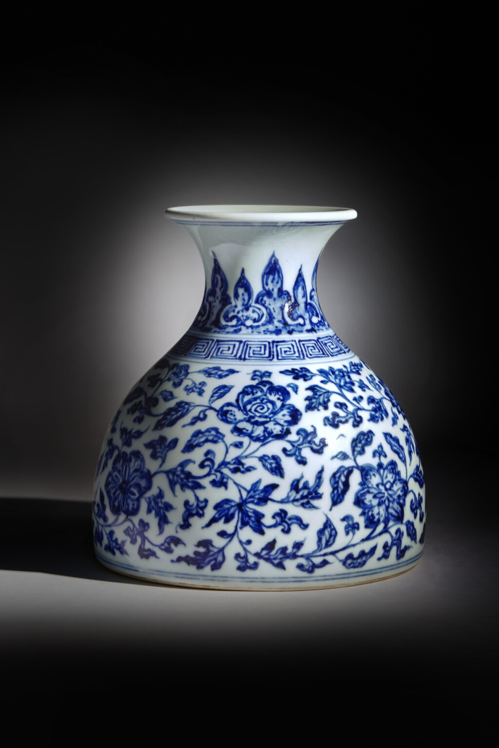 A fine and exceedingly rare blue and white Ming-style 'flower' vase