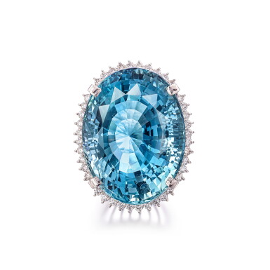 View full screen - View 1 of Lot 1605. Aquamarine and Diamond Ring | 62.61克拉 海藍寶 配 鑽石 戒指.