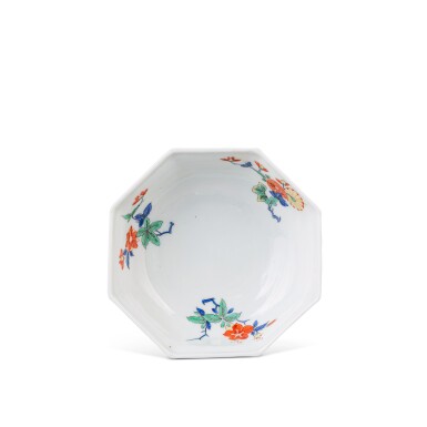 View full screen - View 1 of Lot 350. A rare Meissen porcelain Kakiemon octagonal small bowl from The Japanese Palace, circa 1730.