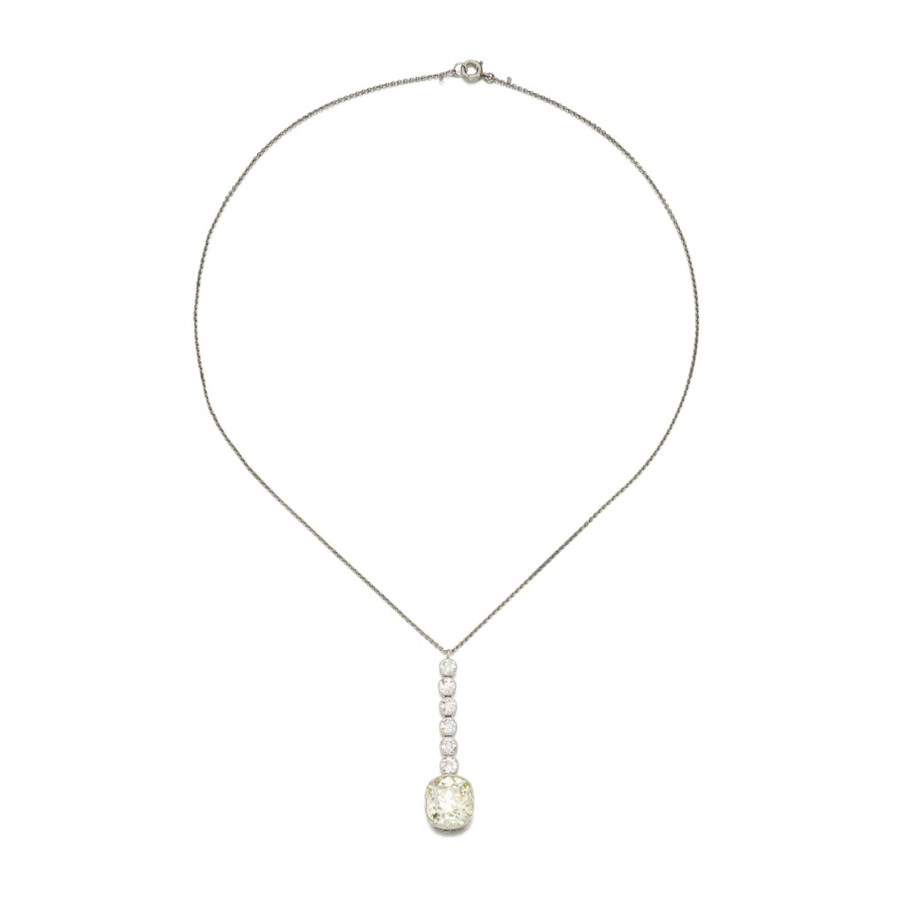 View full screen - View 1 of Lot 28. Diamond pendant necklace, early 20th century.