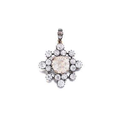View full screen - View 1 of Lot 7. Pendentif diamant brun et diamants | Brown diamond and diamond pendant.