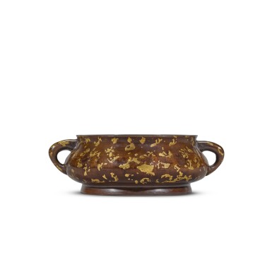 View full screen - View 1 of Lot 163. A gold-splashed bronze censer, Qing dynasty, 17th century | 清十七世紀 灑金銅雙耳爐.
